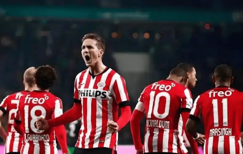 拜仁欧冠底蕴制胜，埃因霍温主场难挡德甲霸主