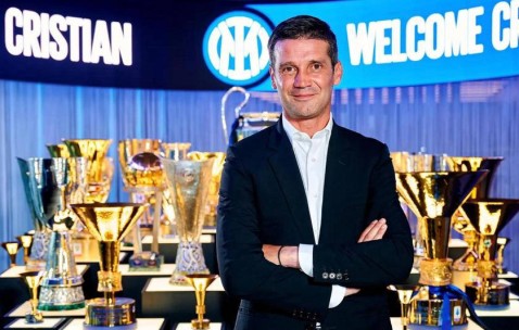 国际米兰50大胜，新帅表现出色，两名新援亮眼