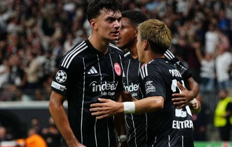 一场5-1完成逆转好戏，两记乌龙球，土超领头羊倒下：欧冠首败