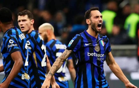 恰尔汗奥卢想加盟土超豪门，请求国米放他走低价难谈