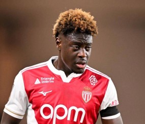 33岁阿根廷悍将双传精准制导，里昂法甲第5强势4连胜逆转摩纳哥