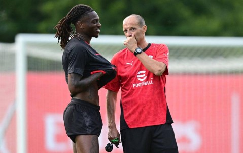 一日意甲动向：阿莱格里再次把莱奥顶到锋线，博尼继续搭档劳塔罗