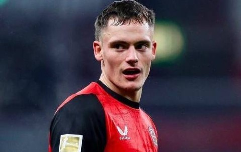 1.2亿狂砸维尔茨！利物浦截胡拜仁，德甲双星要改写红军DNA？