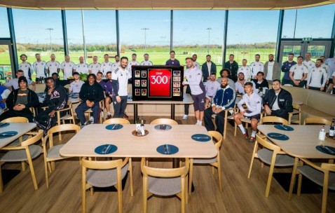 神鬼莫测，曼联担心下赛季恐仍无缘欧冠！阿莫林不知非洲杯国脚何时离队