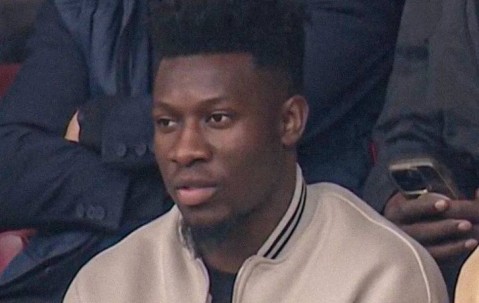 阿莫林拒绝保证奥纳纳首发！曝曼联500万可回购德赫亚，签新贵机会更大