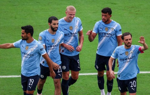 曼城生涯最大荣誉到手！B席忧虑，队长袖标压力分担全队？