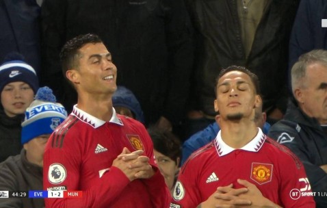 曼联拒绝贝蒂斯2000万求购安东尼，曝拉爵想卖半亿！C罗或成救星