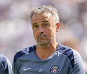 平息巴黎圣日耳曼内乱！恩里克罕见发声，誓争欧冠卫冕，维护金球巨星尊严