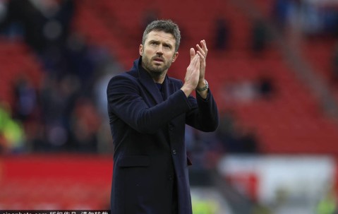 观战台：曼联死磕热刺+曼城火拼利物浦 皇马巴萨战弱旅