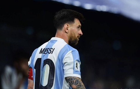 阿尔瓦雷斯力挺梅西：历史第一人，西甲GOAT和最佳终结者！