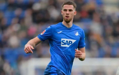 利兹联需支付1725万英镑引进德甲新星安东·斯塔赫