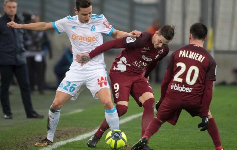 法甲激战：梅斯主场出击，斯特拉斯堡客场能否力压对手？