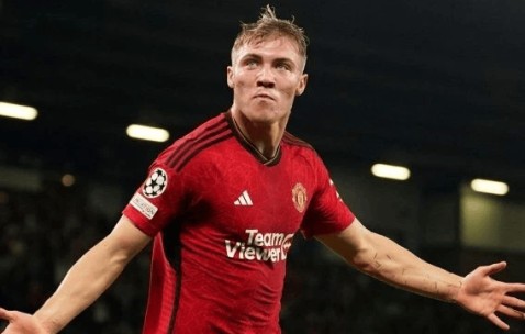 进一出净亏4000万欧！曼联又成冤大头，意甲冠军捡漏，酝酿打脸