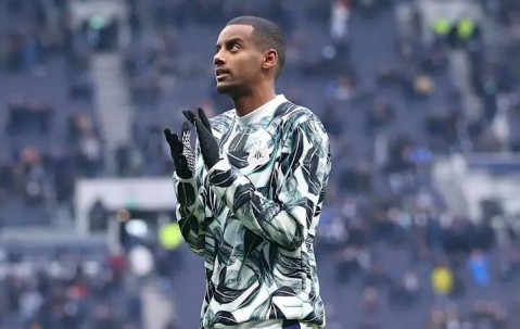 伊萨克归队难定去留，利物浦二次出击，酝酿破纪录报价