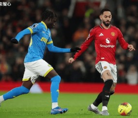 1-1曼联+终结联赛11连败+19轮过后依然难求一胜+深陷泥潭!