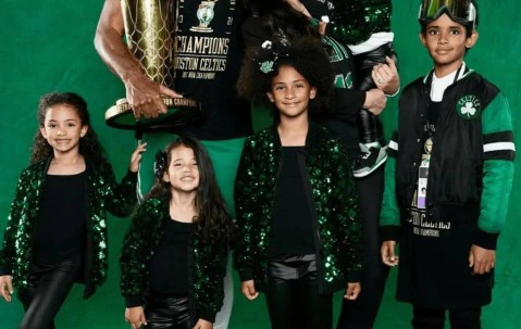 霍福德第六个孩子将出生 这会影响他下家选择