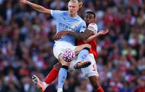 回顾阿森纳战平曼城的三大现象，瓜迪奥拉摆大巴实属无奈